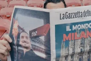 ¡Sin Santiago Giménez! Milan realiza especial bienvenida a los Juegos Olímpicos de Invierno
