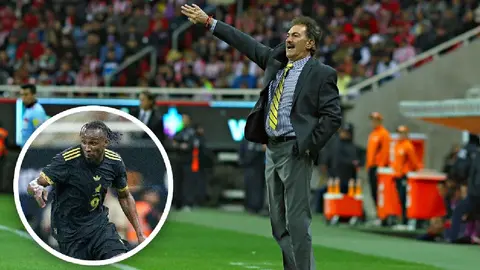 “El único que puede hacerlo igual es Quiñones”: La Volpe recomienda al atacante para el Tri