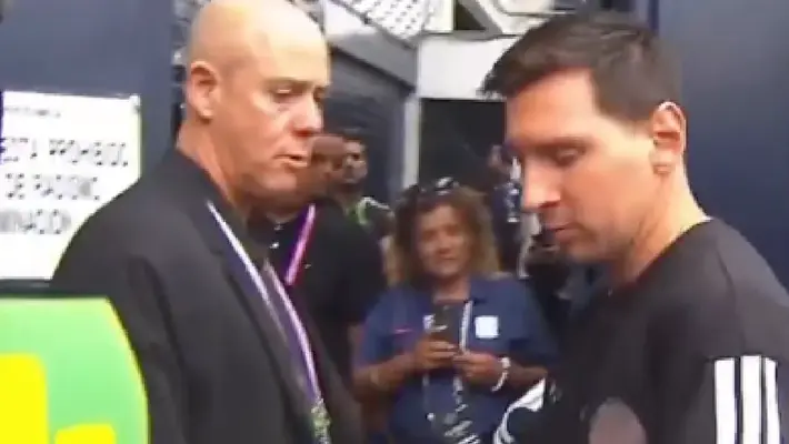 Messi desata conmovedor autógrafo a Pol Deportes