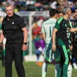 ¡Como no queriendo! Javier Aguirre lanza cachetada a jugador de Bolivia