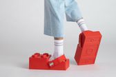 ¡Crocs de LEGO rompen internet! Precio, fecha y reacciones a su peculiar diseño