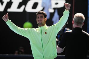 Carlos Alcaraz vence a Tommy Paul y avanza a Cuartos de Final del Australian Open