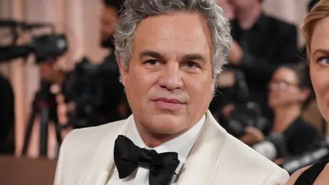 Ruffalo asistió a los Golden Globes 2026. / AP