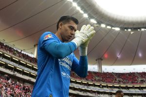 Raúl Rangel el pilar de Gabriel Milito para el buen momento de Chivas