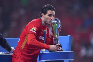 Pollo Briseño le deja mensaje a sus detractores: "me dicen tronco, pero llevo 15 años jugando"