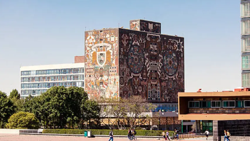 Hasta el momento, la UNAM no ha emitido un comunicado oficial sobre la agresión al profesor. / iStock