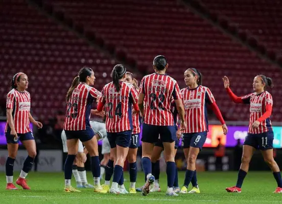 "Chivas compite mejor con los de arriba": Antonio Contreras