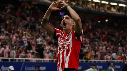 Alan Pulido se va de Guadalajara y apunta a Rayados