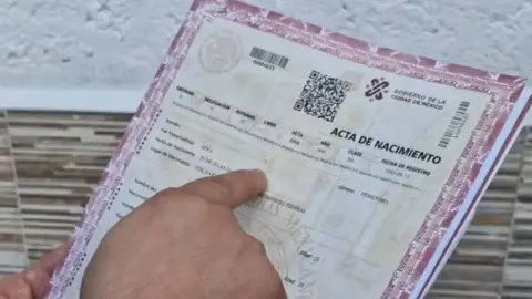 ¿Cómo obtener el acta de nacimiento en línea con Llave MX?