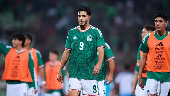 ¿Cuándo concluyen las ligas europeas dónde militan mexicanos?
