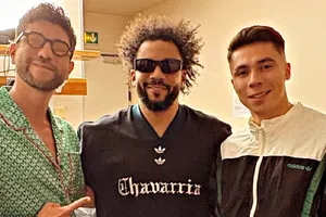 Rodrigo Huescas y Marcelo posan juntos en la semana de la moda en París