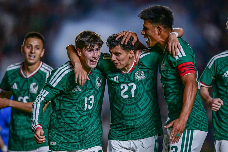 México celebra gol ante Islandia | MEXSPORT