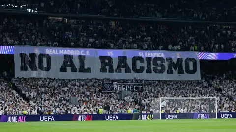 El Real Madrid decidió expulsar al aficionado | X @TimesSport