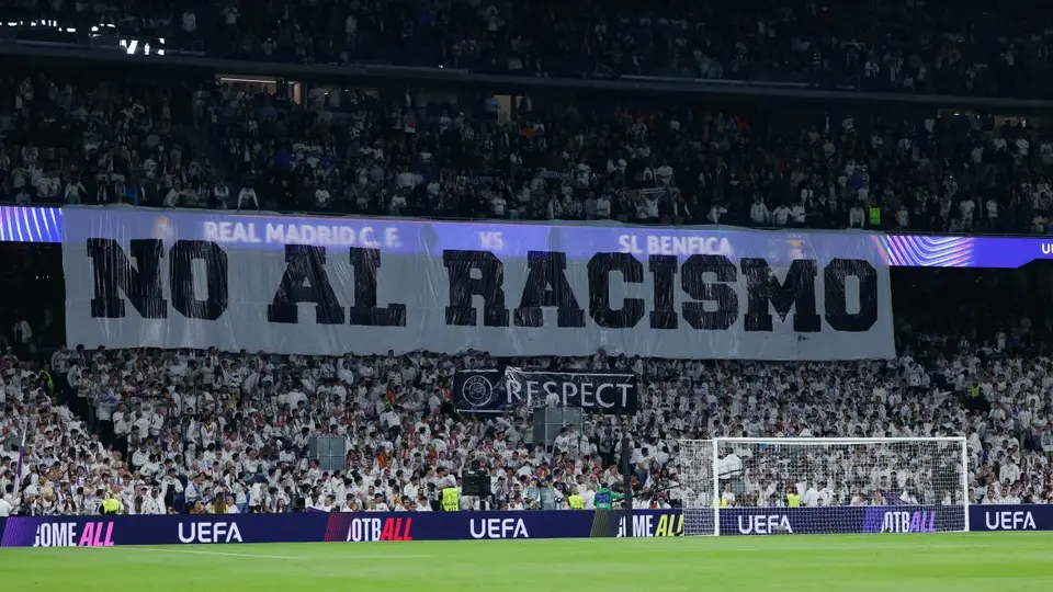 El Real Madrid decidió expulsar al aficionado | X @TimesSport
