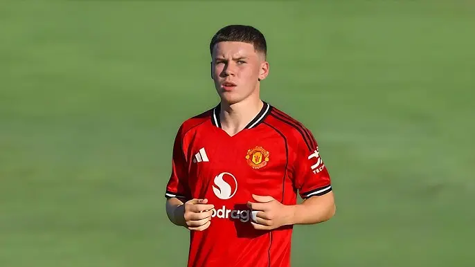 Kai Rooney, en un partido con el Manchester United Sub 18. l Youtube