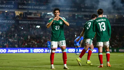 Los preseleccionados de Chivas llegan al CAR para la concentración de la Selección Mexicana
