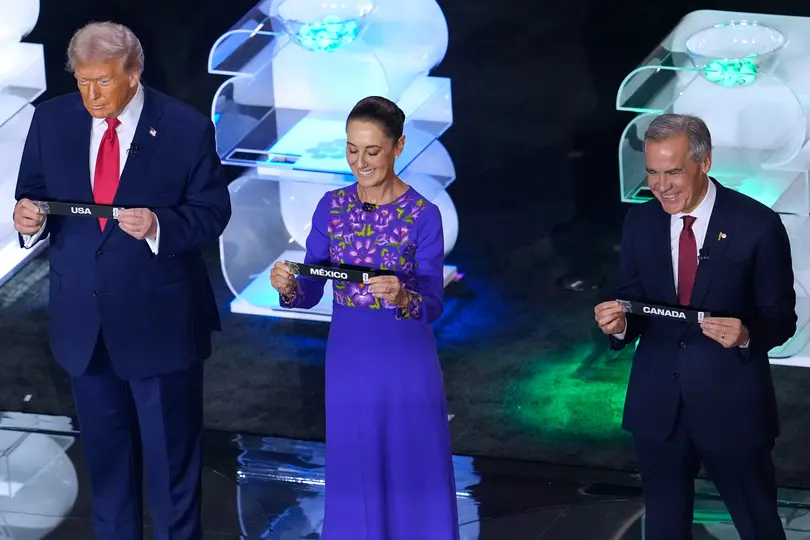 Donald Trump, Claudia Sheinbaum y Mark Carney durante el sorteo del Mundial 2026 | MEXSPORT