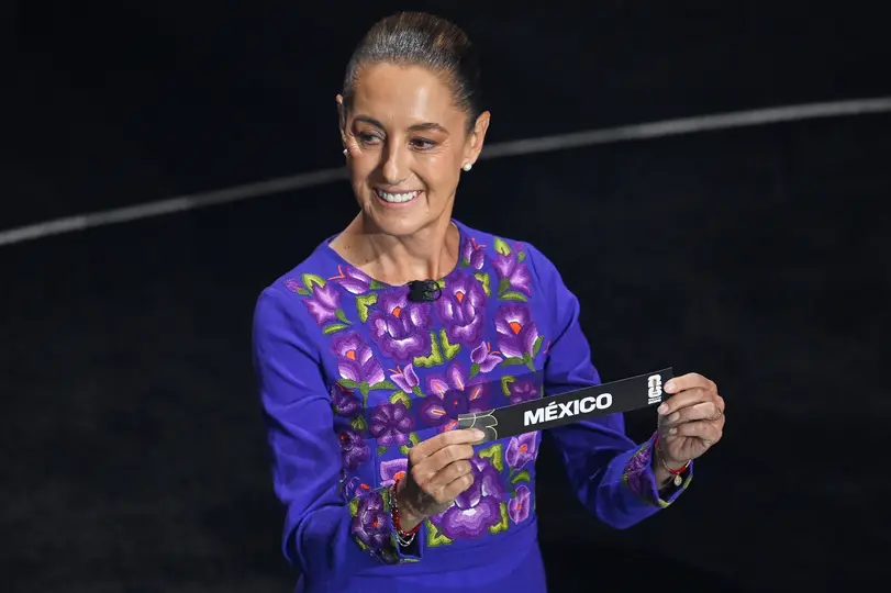 Claudia Sheinbaum, presidenta de México, en el sorteo del Mundial 2026. / MEXSPORT