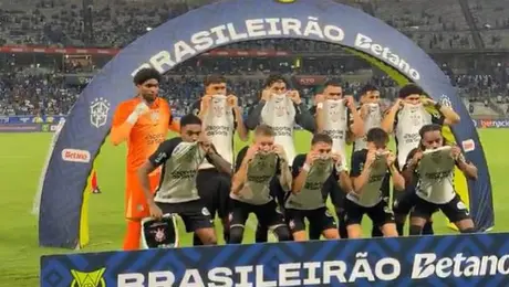 Corinthians se suma a lucha contra el racismo con un contundente gesto en apoyo a Vinícius Jr.