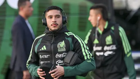 Selección Mexicana llegando al Estadio Corregidora I IMAGO7