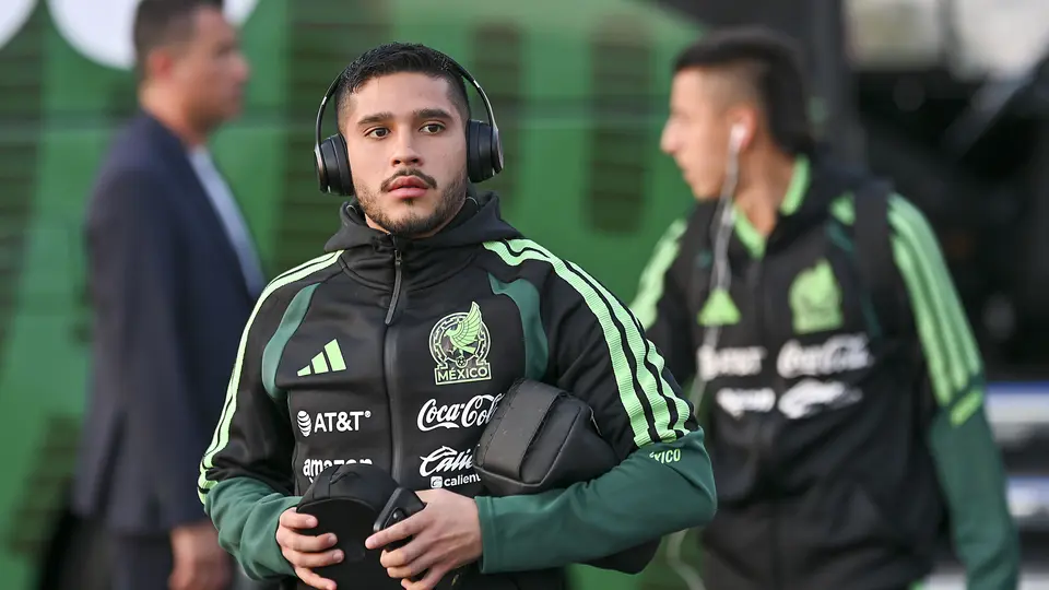 Selección Mexicana llegando al Estadio Corregidora I IMAGO7