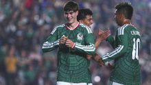 ¡El primero de muchos! Hormiga Gónzalez marca su primer gol con la Selección Mexicana