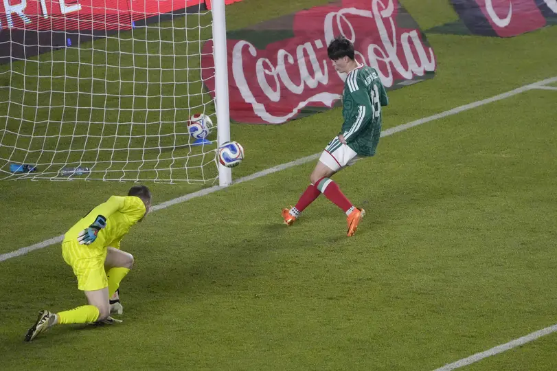 Gol de Armando Hormiga González ante Islandia | IMAGO7