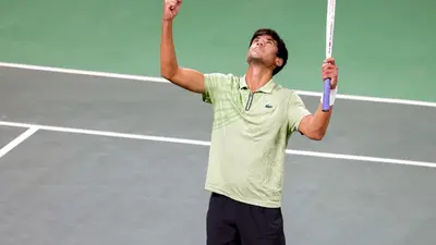 Rodrigo Pacheco firma noche histórica en Morelia al derrotar a James Duckworth