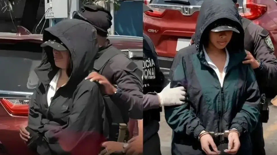 En una revisión preventiva, le encontraron 2 armas de fuego por lo que fue arrestada / Redes Sociales
