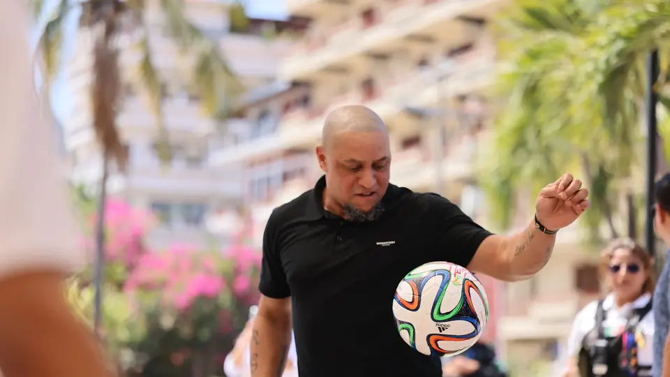 Roberto Carlos visitó Tequila | Coordinación General de Crecimiento y Desarrollo