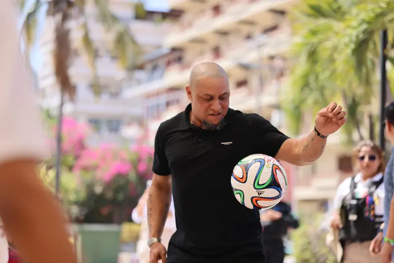 Roberto Carlos visitó Tequila | Coordinación General de Crecimiento y Desarrollo