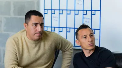 Andrés Guardado sorprende con visita a Cantera