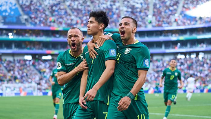 Jugadores de Bolivia celebran el gol contra Surinam en el Repechaje Internacional rumbo al Mundial 2026 | MEXSPORT