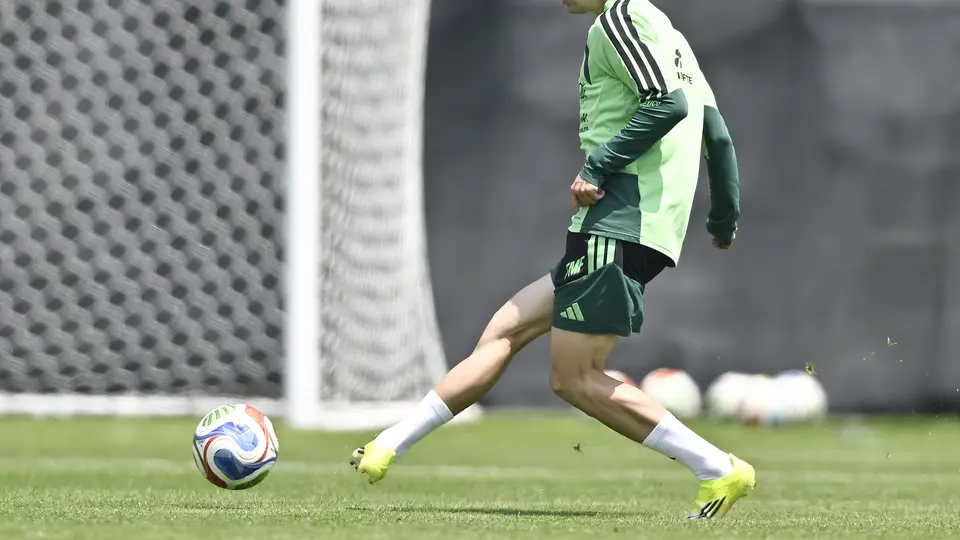 Álvaro Fidalgo y su primer entrenamiento con la Selección Mexicana | IMAGO7