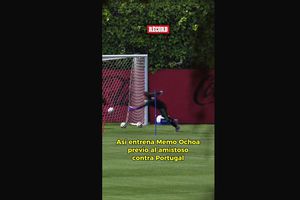 Así Entrena Ochoa Previa Al Juego Contra Portugal