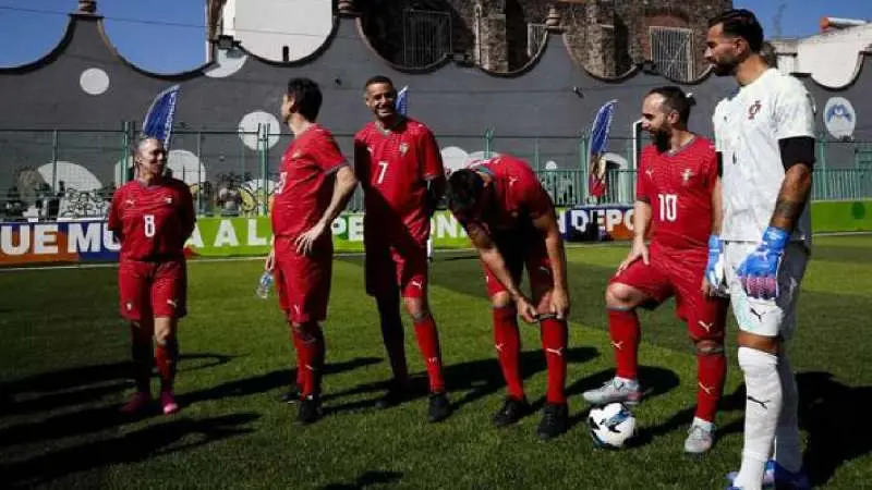 Leyendas de Portugal en la cancha Maracaná de Tepito | IG:@ portugal.legends