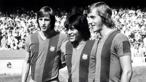 Joan Laporta deja de lado a Messi y elige a Johan Cruyff como el mejor jugador de la historia