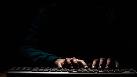Los detenidos son señalados de presunta extorsión a través de grupos de redes sociales/Pixabay