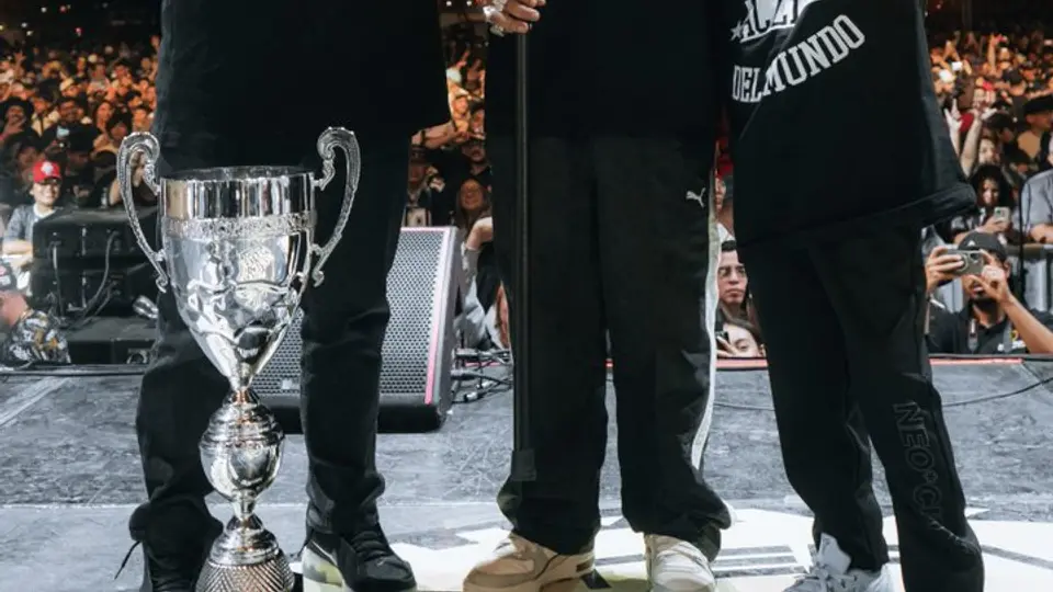 ¡Aczino hace historia! Se convierte en tricampeón de la FMS Internacional