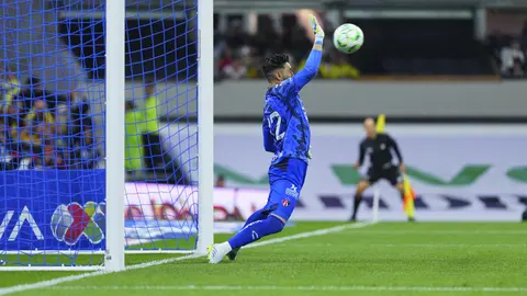 Camilo ataja penal vs América | IMAGO7