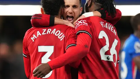Jugadores de Manchester United en celebración en la Premier League | AP