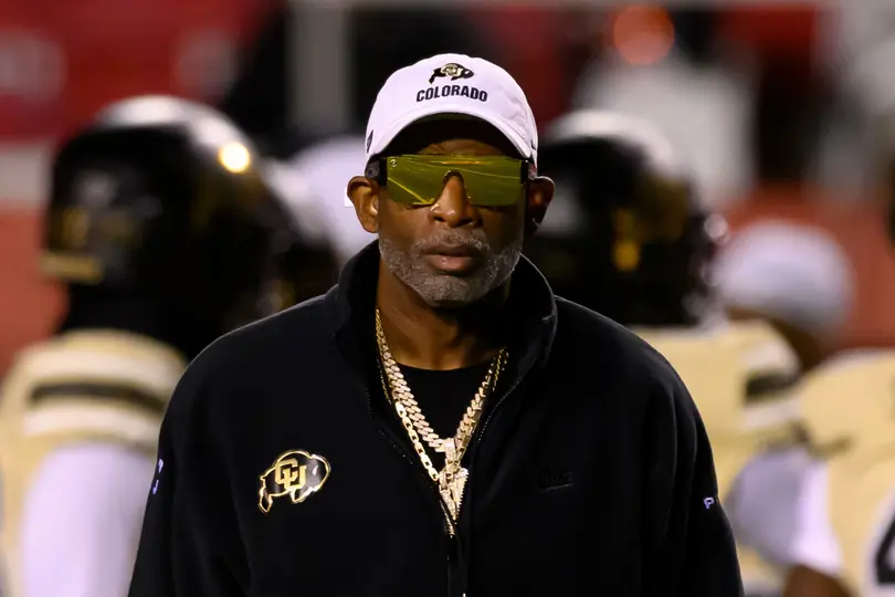 Deion Sanders, entrenador en jefe de Colorado Buffaloes | AP