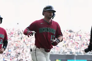 ¡Se terminó el show! Arizona derrota a San Francisco con grand slam de Tim Tawa