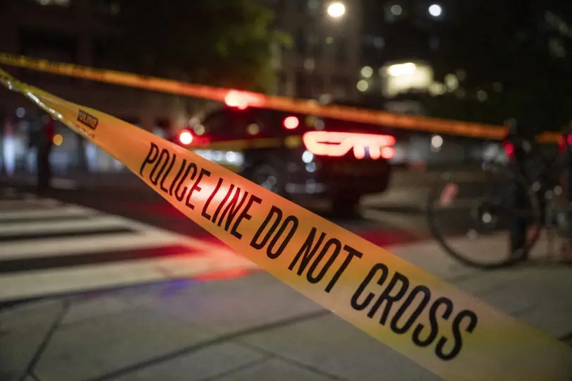 Momentos de tensión se vivieron en el hotel Hilton de Washington tras la irrupción de un hombre armado./ AFP