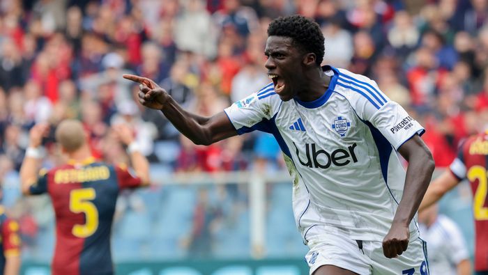 Assane Diao en el partido de Como 1907 contra Genoa en la Serie A | AP