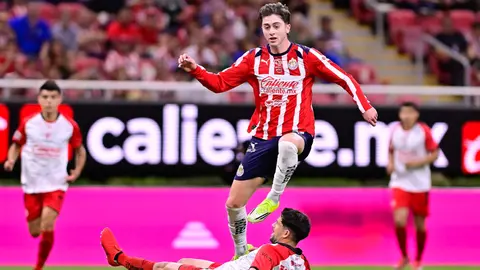 Brian Gutiérrez jugó amonestado desde el minuto 22 | MexSport