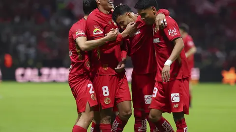 Toluca golea al León con golazo incluido de Sebastián Córdova