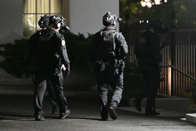 El sospechoso, Cole Thomas Allen, portaba armas al momento de ser interceptado por el Servicio Secreto./ AFP