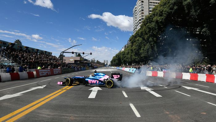 Franco Colapinto durante la exhibición de Fórmula 1 en Alpine | AP