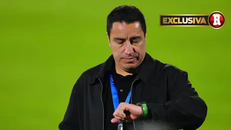 Efraín Juárez tiene seis meses más en Pumas, pero ya le metió suspenso a la película